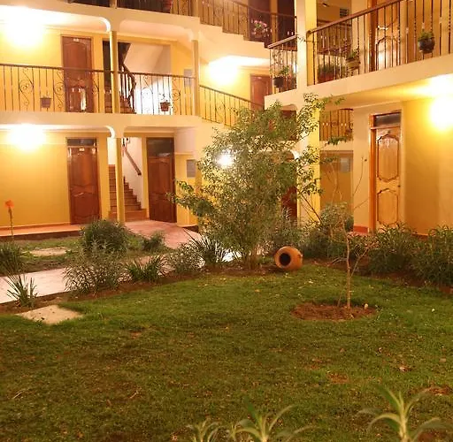 Hotel Tunupa 2*