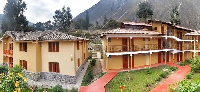 Tunupa Hotel 2*