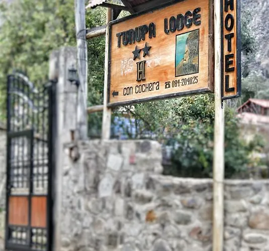 Tunupa Hotel 2*